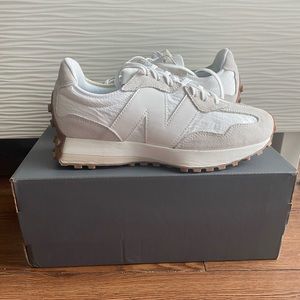New Balance 327 Size 10